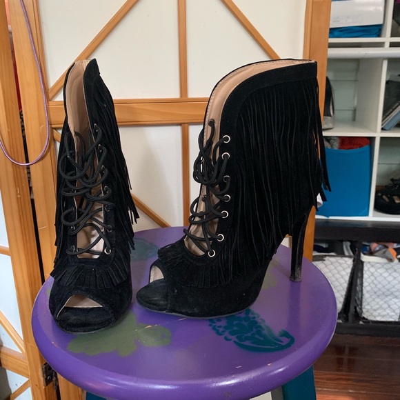 Moccasin fringe heels - Picture 6 of 8